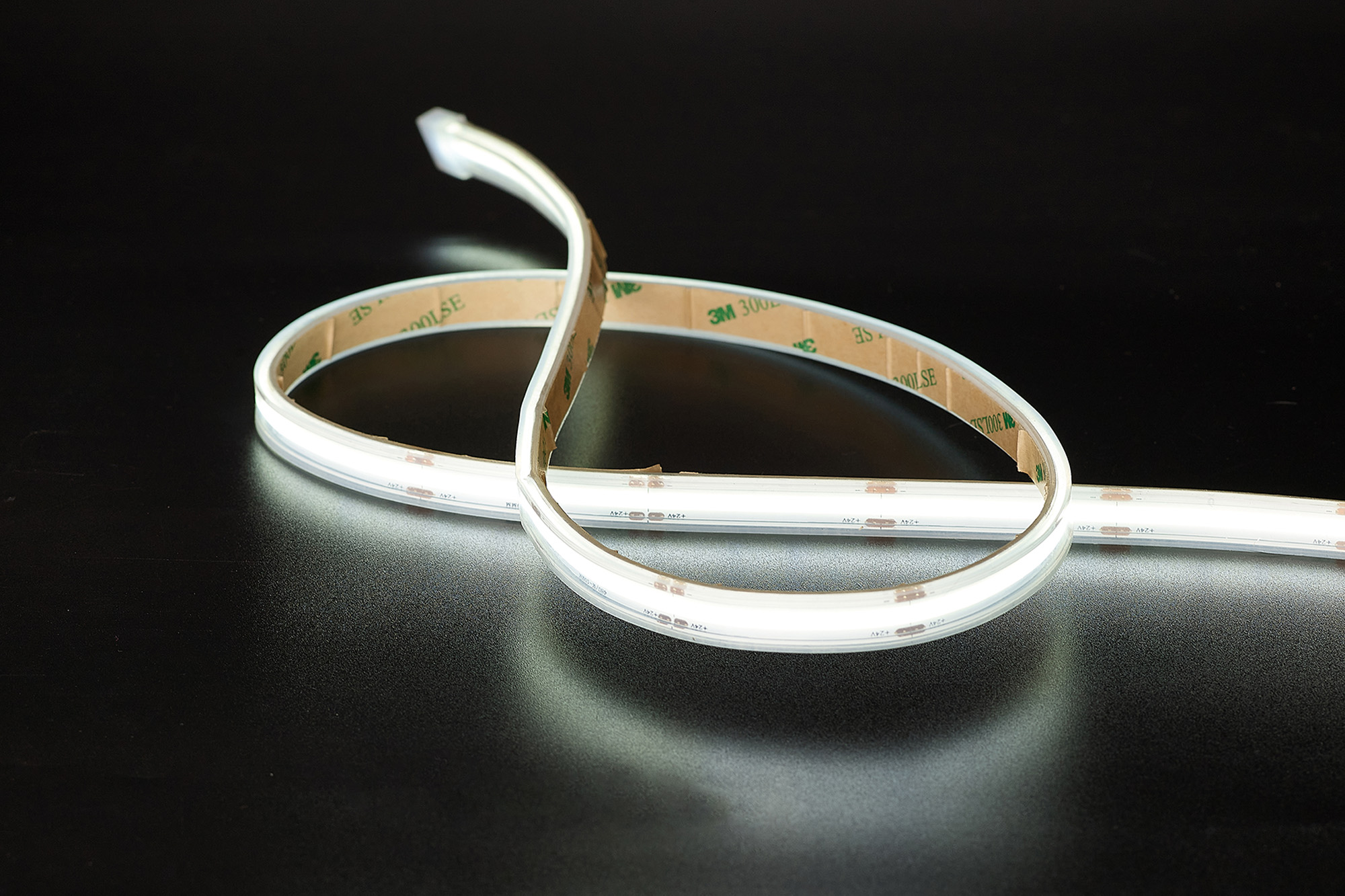 Axios Flow 24V-15W/m 480LED/m IP65 Strip Lighting Dlux IP65 Strip Axios Flow 24V-15W/m 480LED/m IP65 Strip Lighting Dlux IP65 Strip